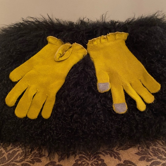 Mud Pie Vintage Style Knit Gloves - Picture 4 of 5